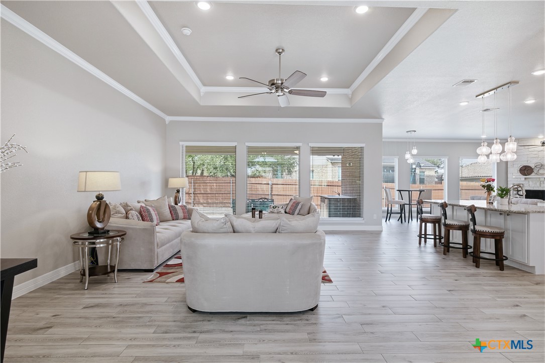 4090 Turning Leaf Drive