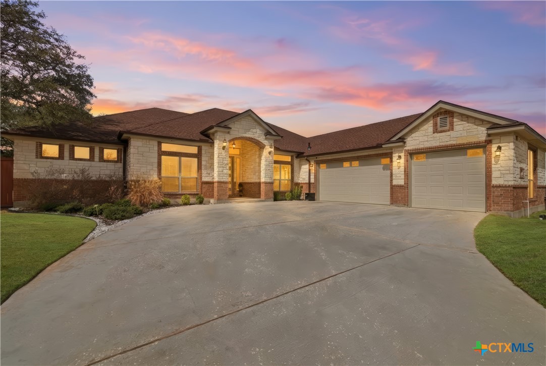 4090 Turning Leaf Drive