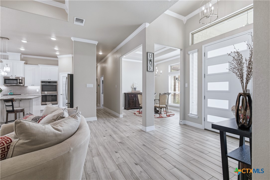 4090 Turning Leaf Drive