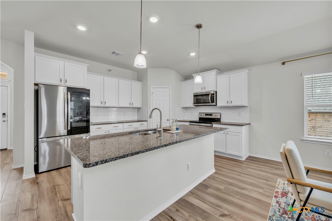 2420 Elba DR