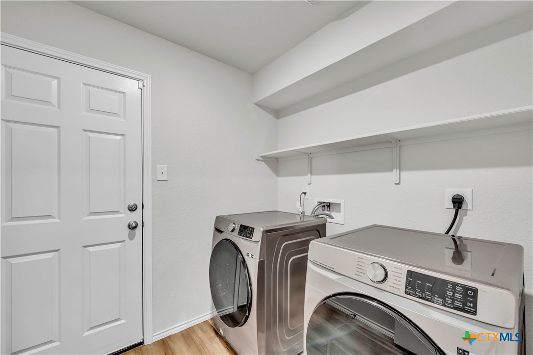 2420 Elba DR