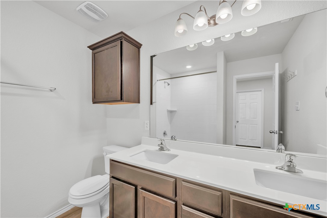 2420 Elba DR
