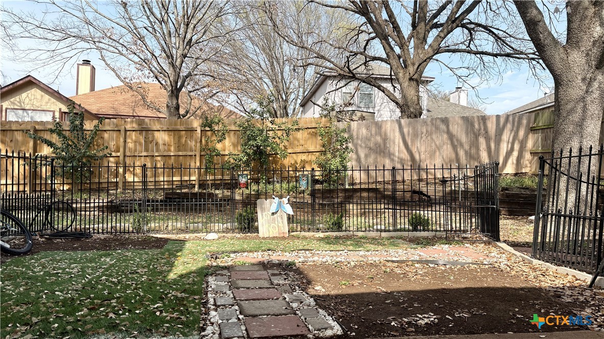 5412 Trailview Drive