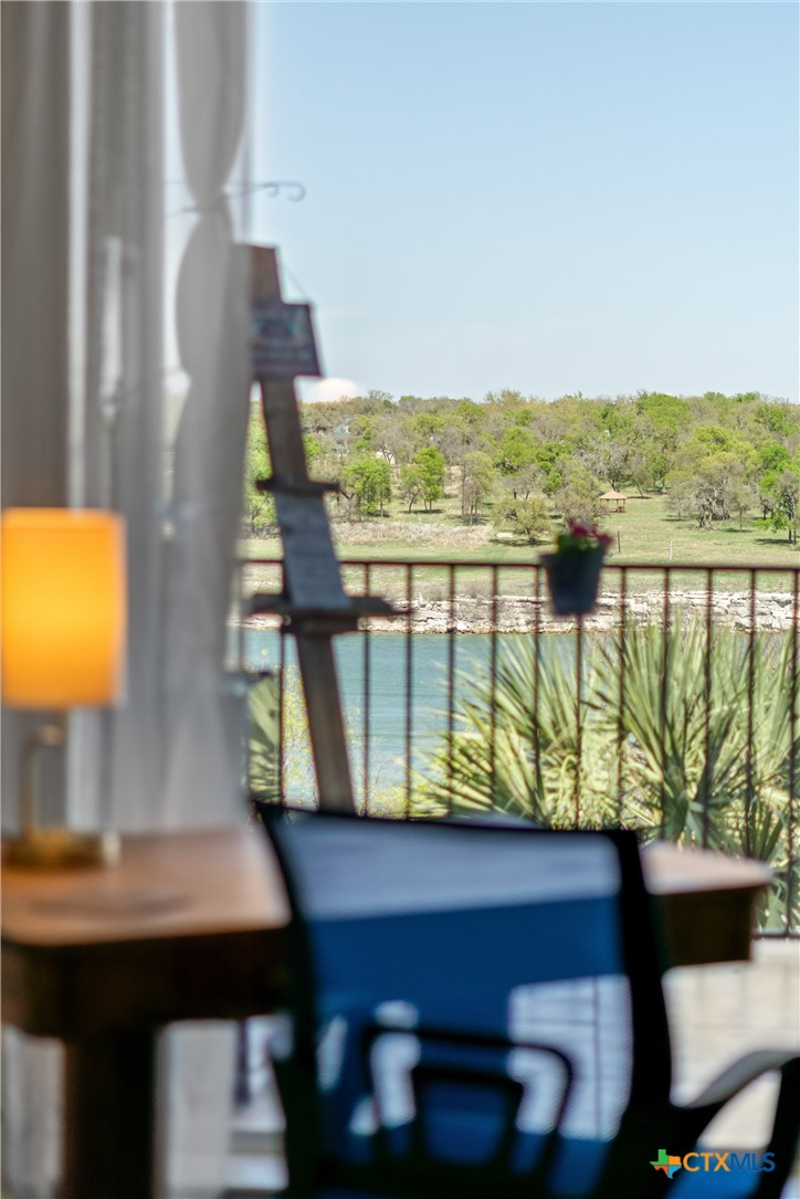 "THE OASIS" Luxury Condo! 130 Sobrante Rd #209