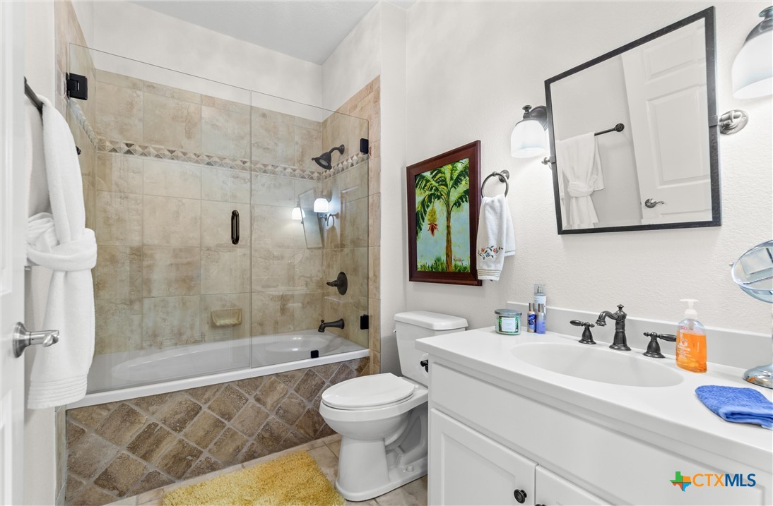 "THE OASIS" Luxury Condo! 130 Sobrante Rd #209