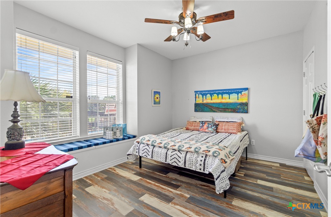 "THE OASIS" Luxury Condo! 130 Sobrante Rd #209