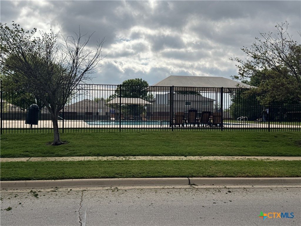 1425 Starlight Drive