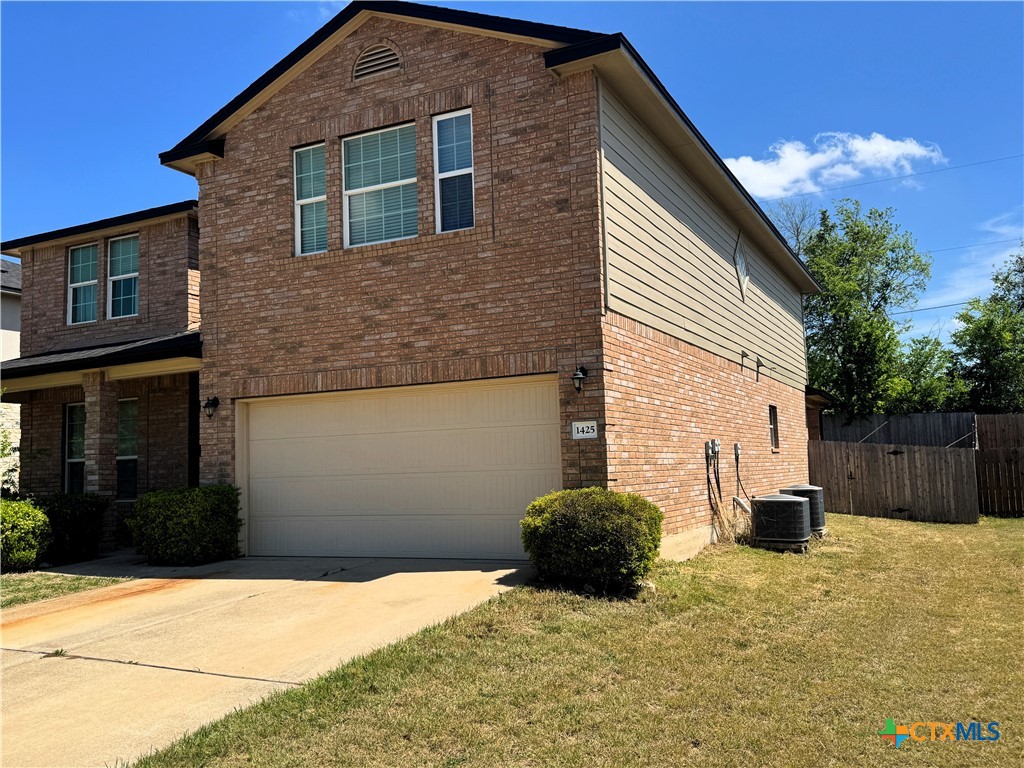 1425 Starlight Drive