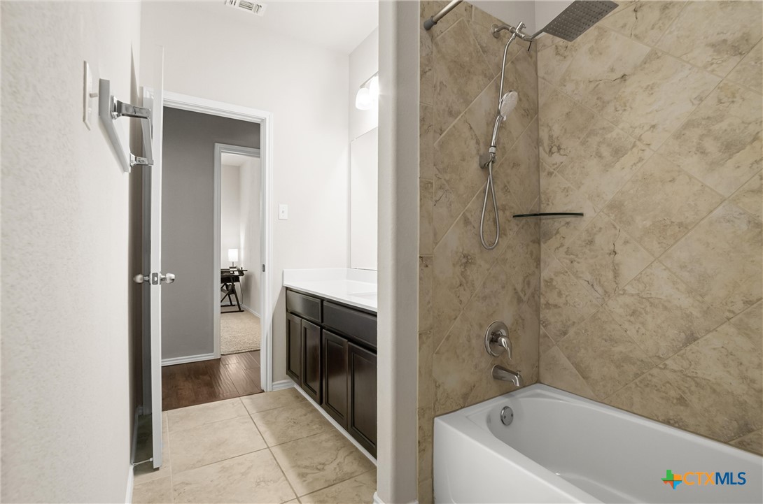 1316 Blue Leaf Drive