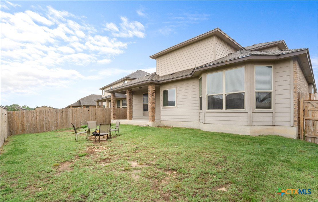 1316 Blue Leaf Drive