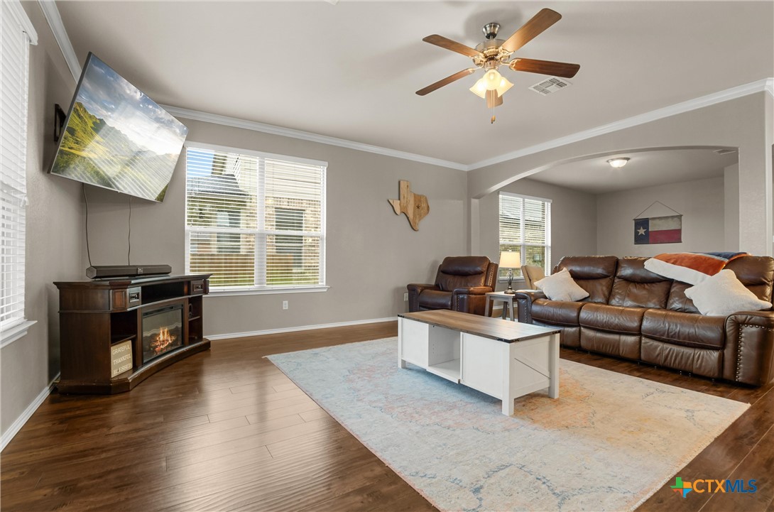 1316 Blue Leaf Drive