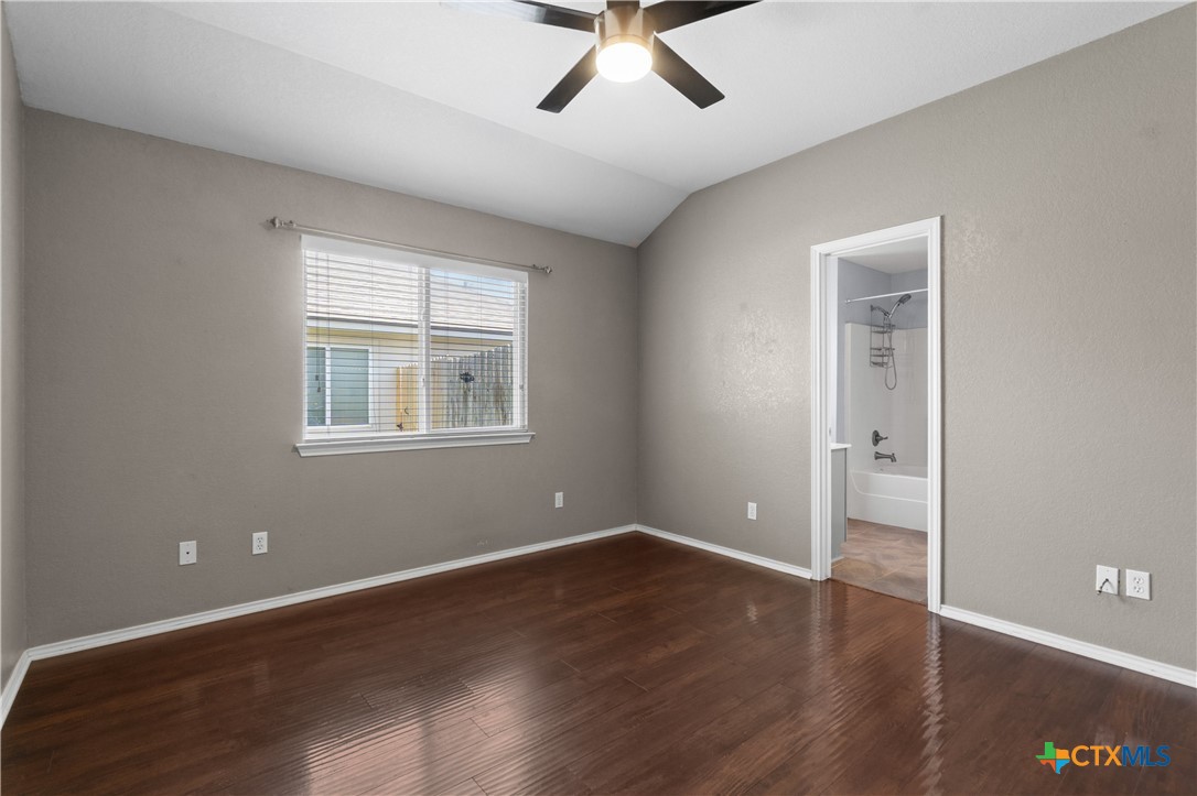 8219 Skyview