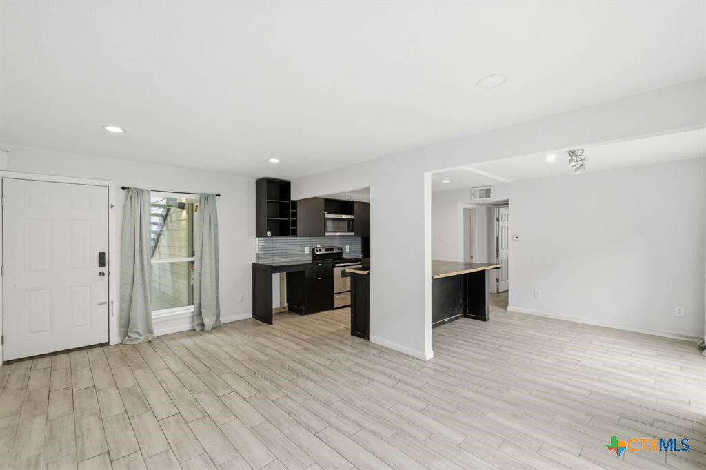 2124 Burton Drive 162