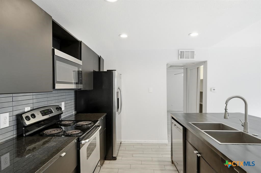2124 Burton Drive 162
