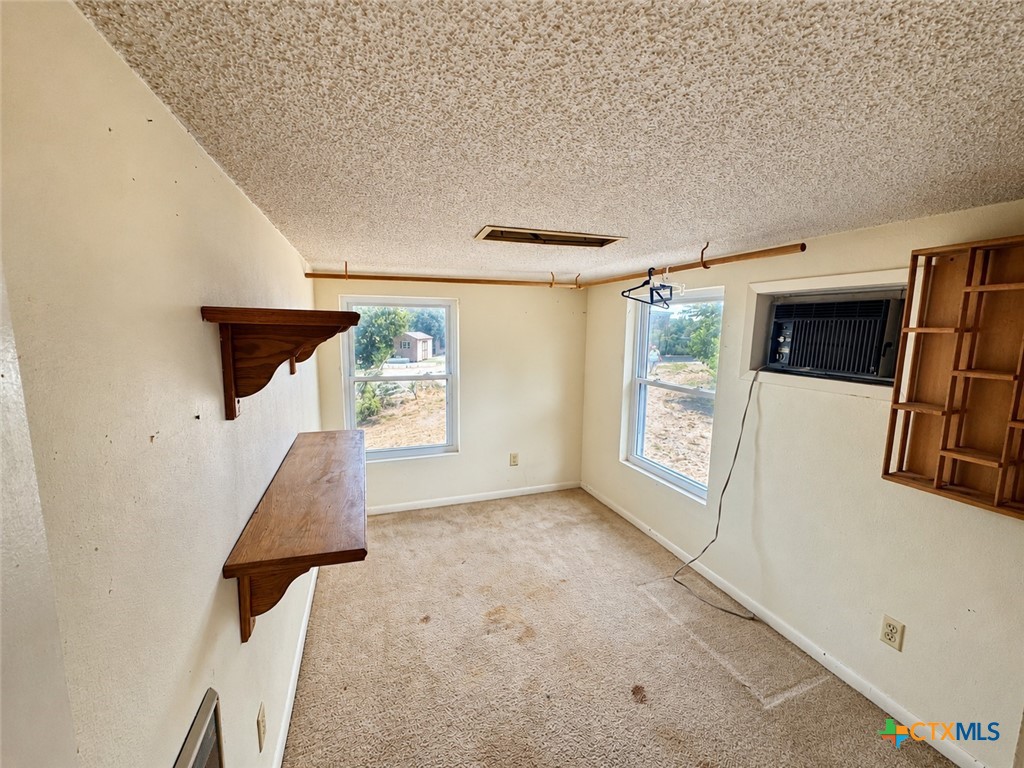 4040 Leila Lane