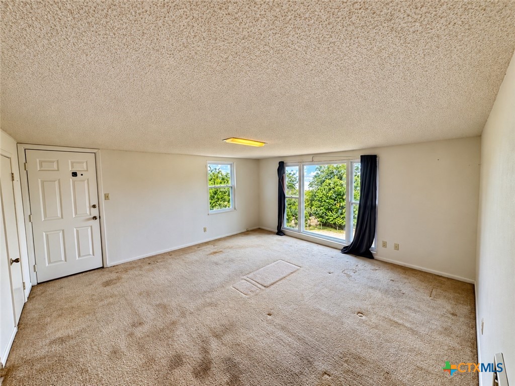 4040 Leila Lane