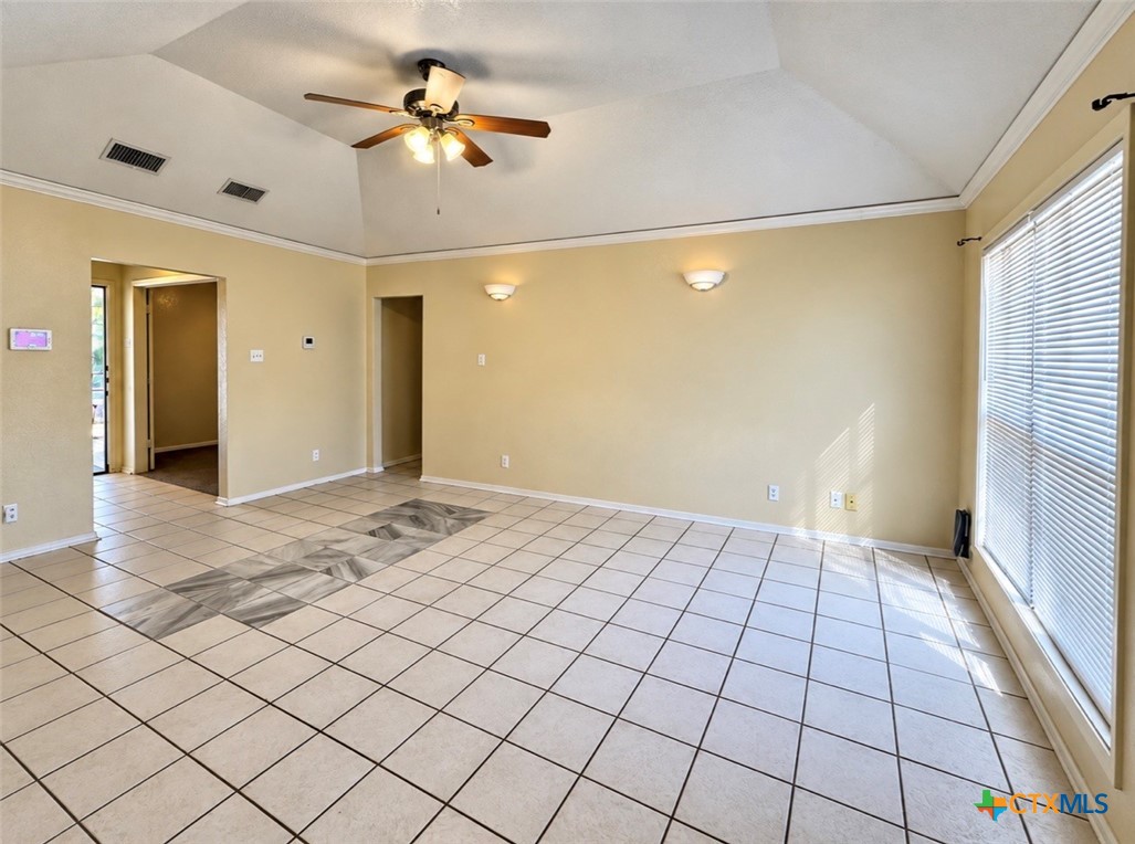 2204 Lazy Ridge