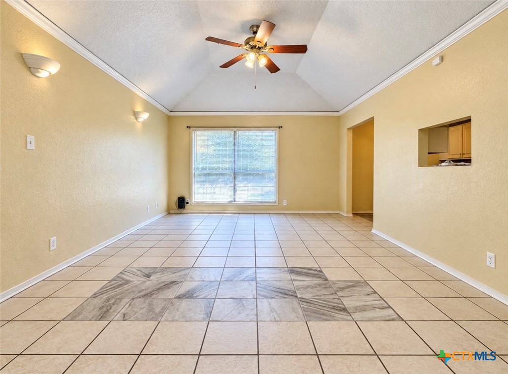 2204 Lazy Ridge