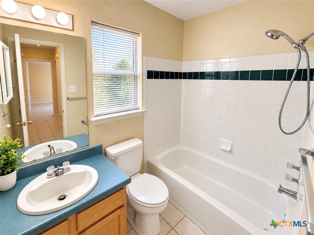 2204 Lazy Ridge