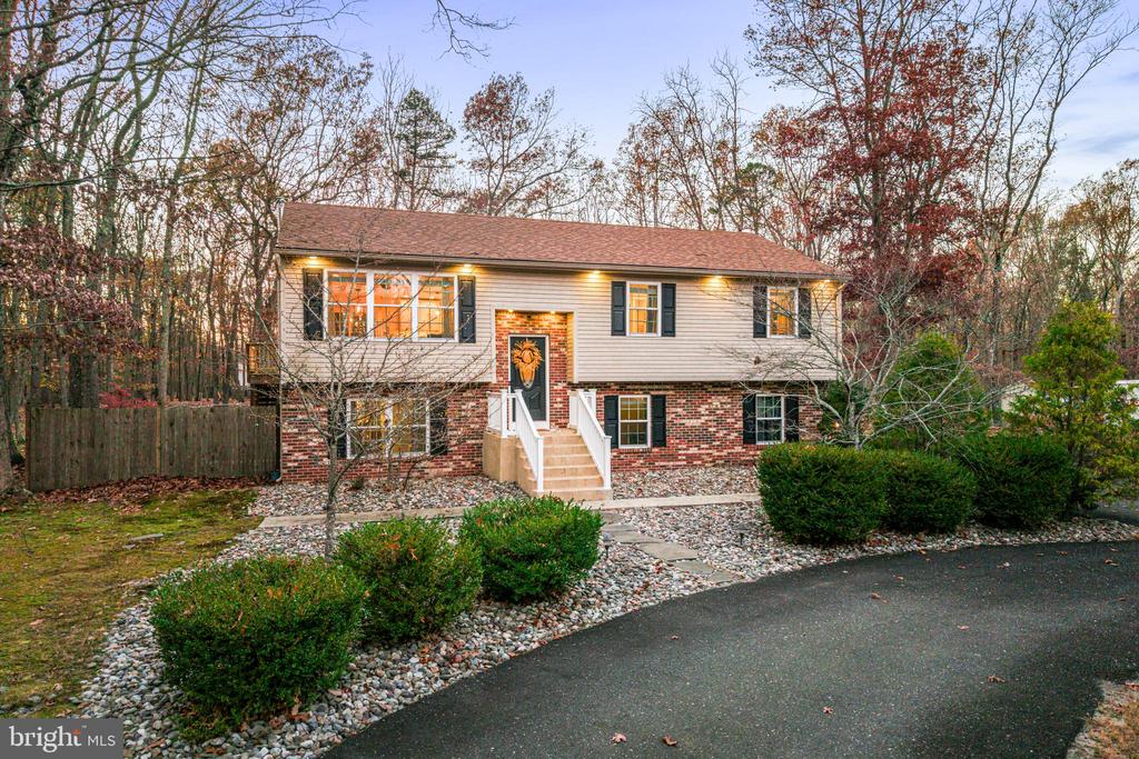 226 OAK LANE