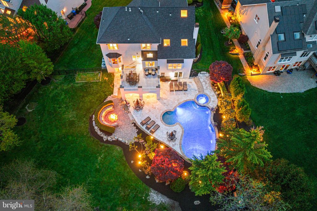 61 BROOKS ROAD