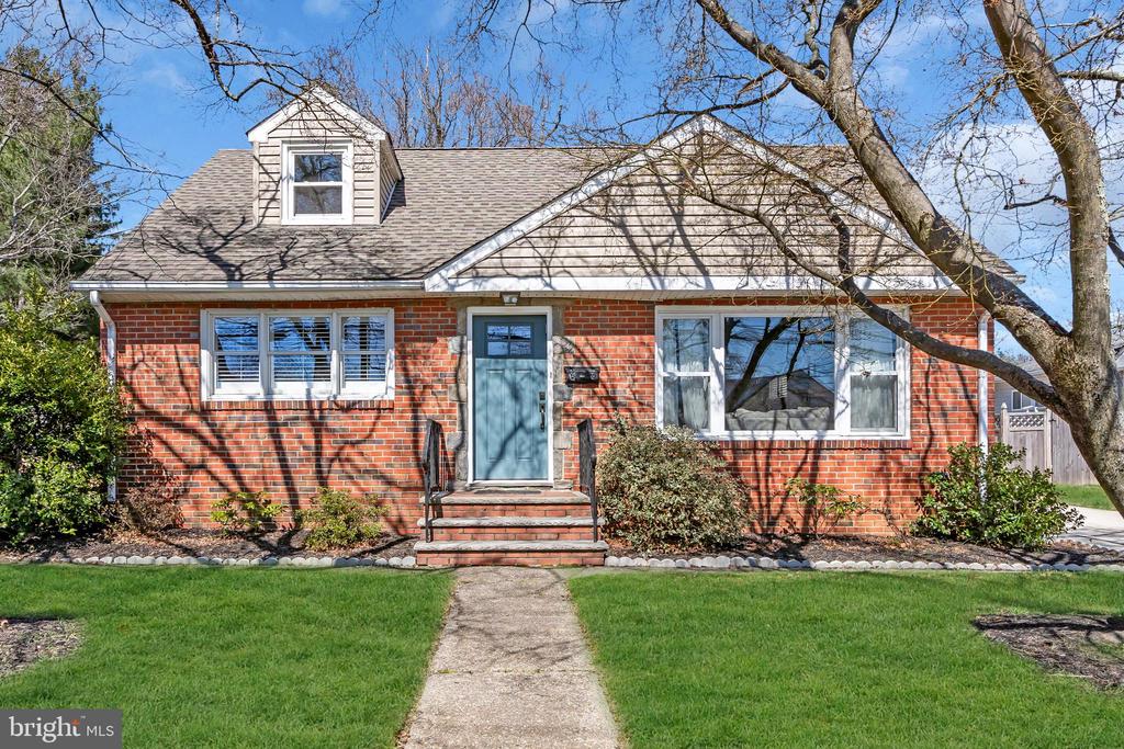 9 MERCER DRIVE
