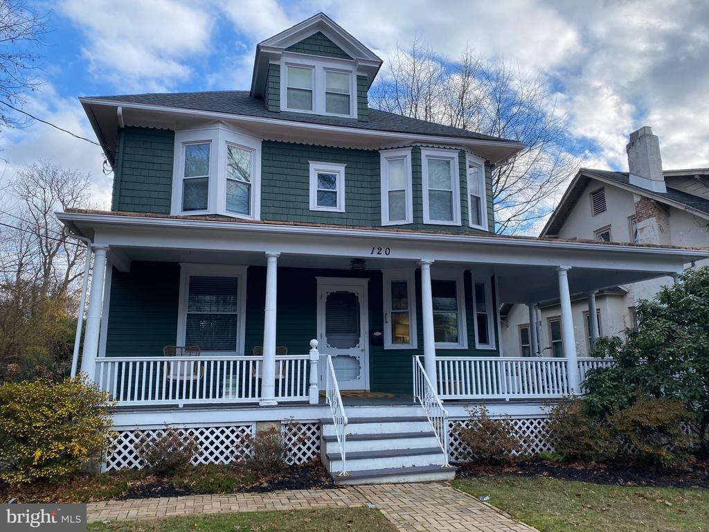 120 W REDMAN AVENUE