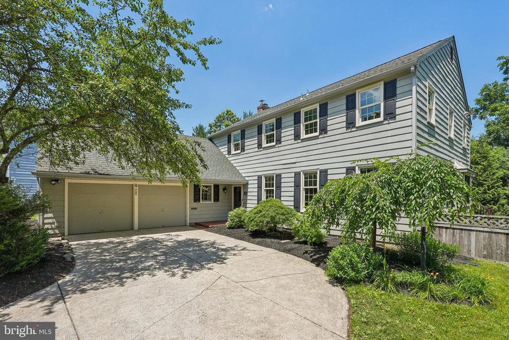 10 ROOFTREE ROAD
