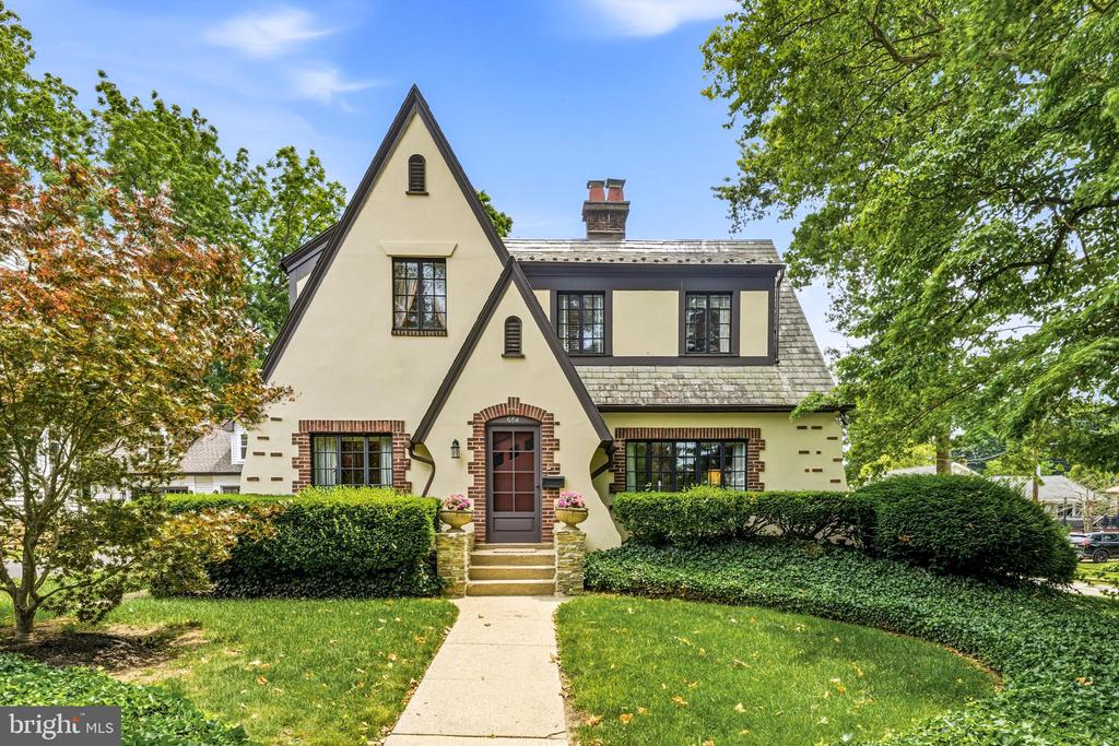 664 E GREENMAN ROAD