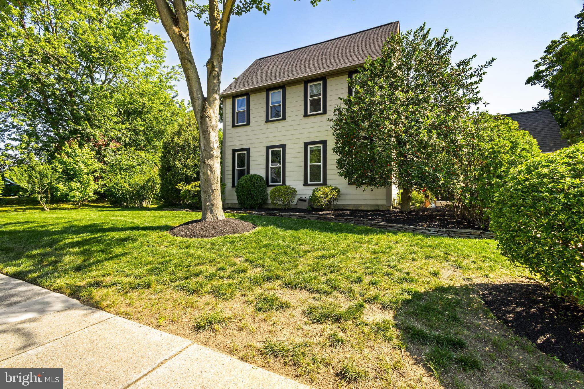 24 STURBRIDGE AVENUE