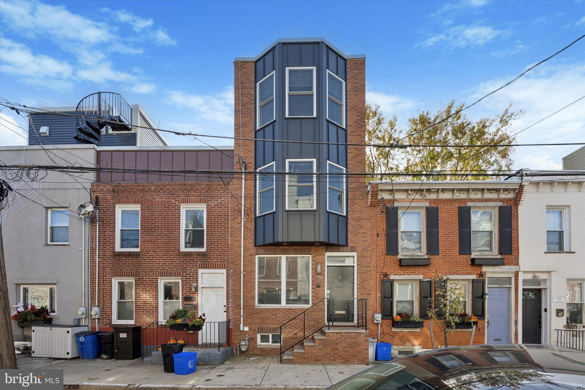 2212 MONTROSE STREET