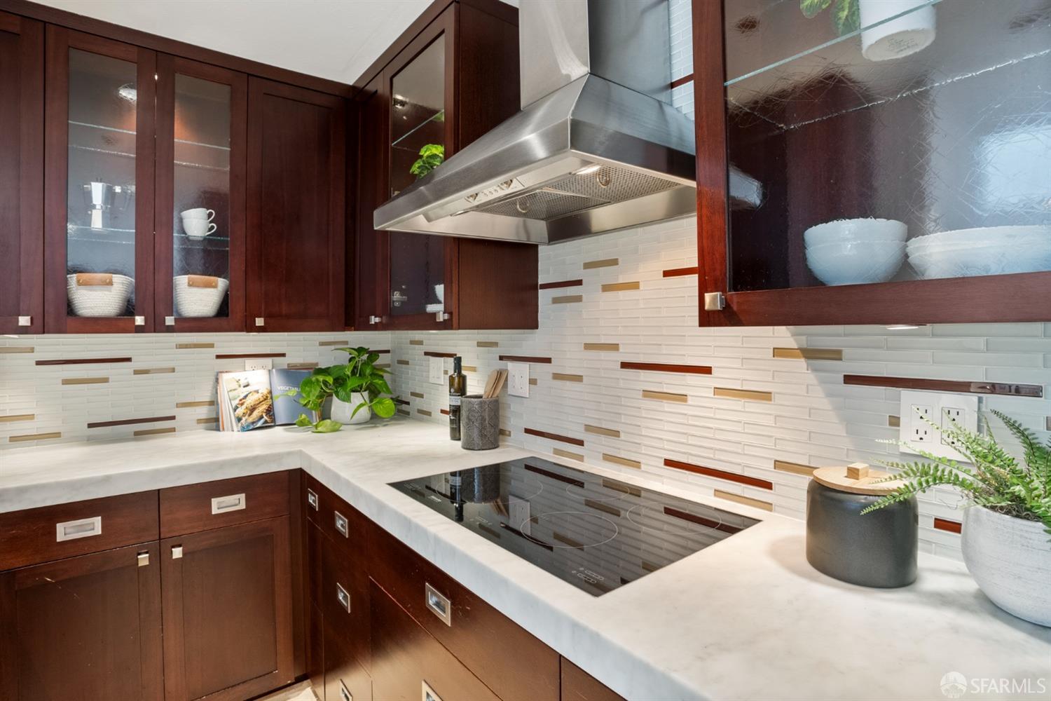 2425 Market Street # 2