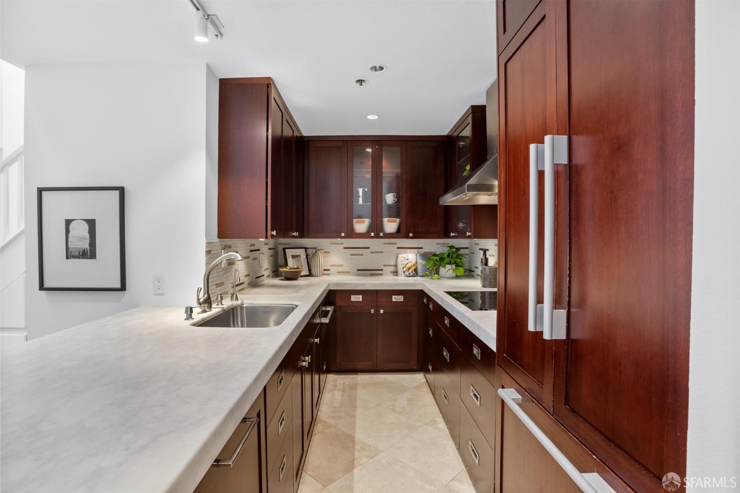 2425 Market Street # 2