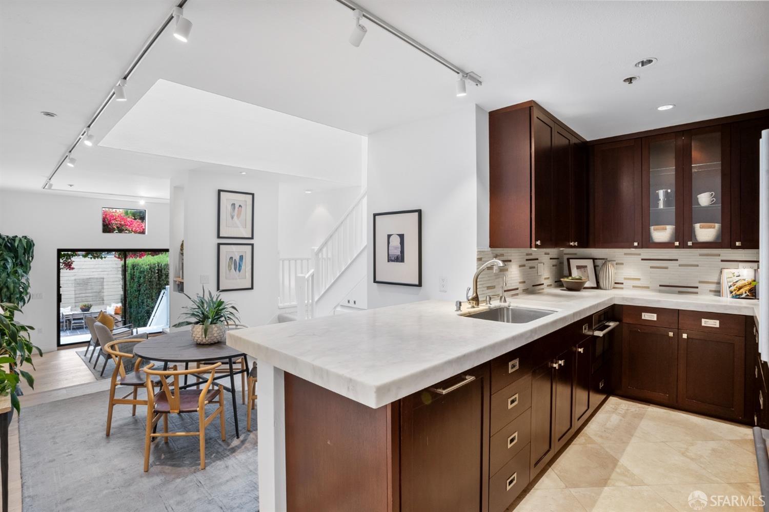 2425 Market Street # 2