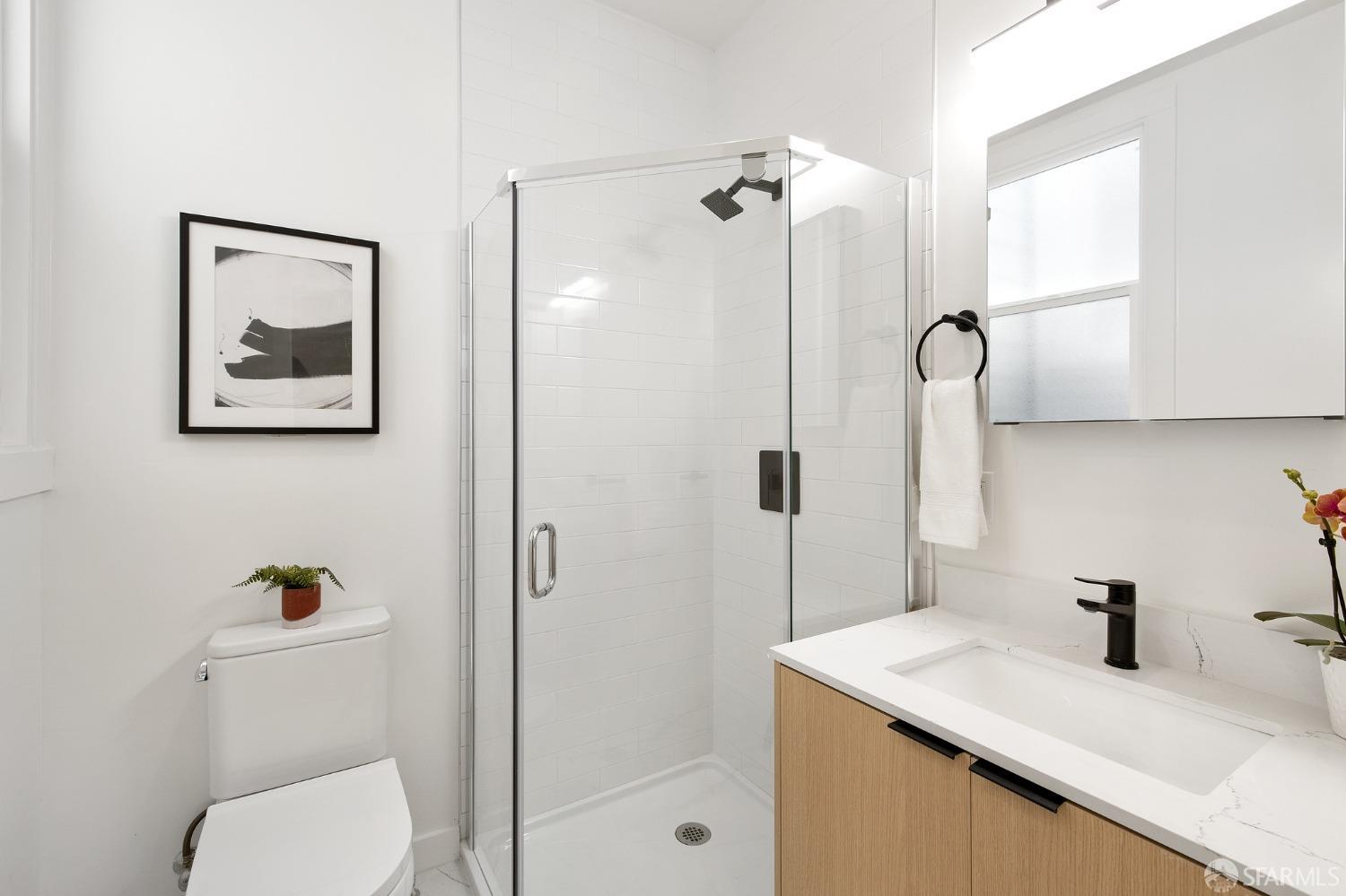 1811 Leavenworth Street # 2