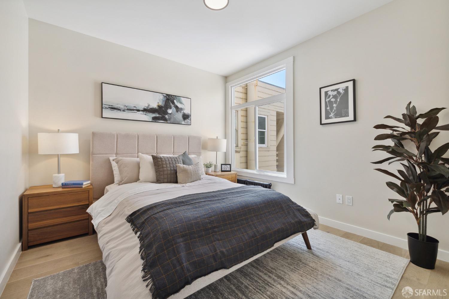 1811 Leavenworth Street # 2