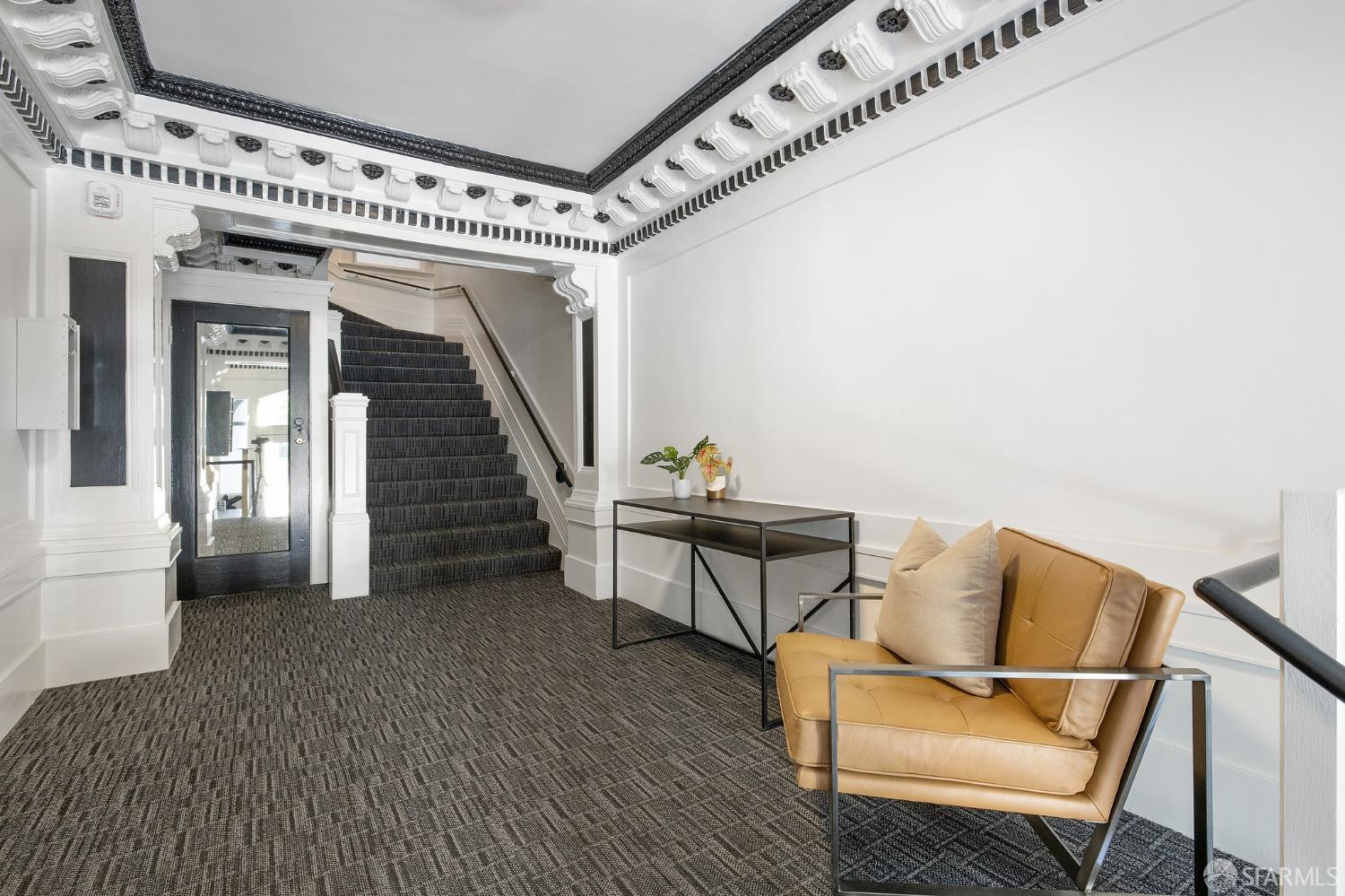 1811 Leavenworth Street # 2