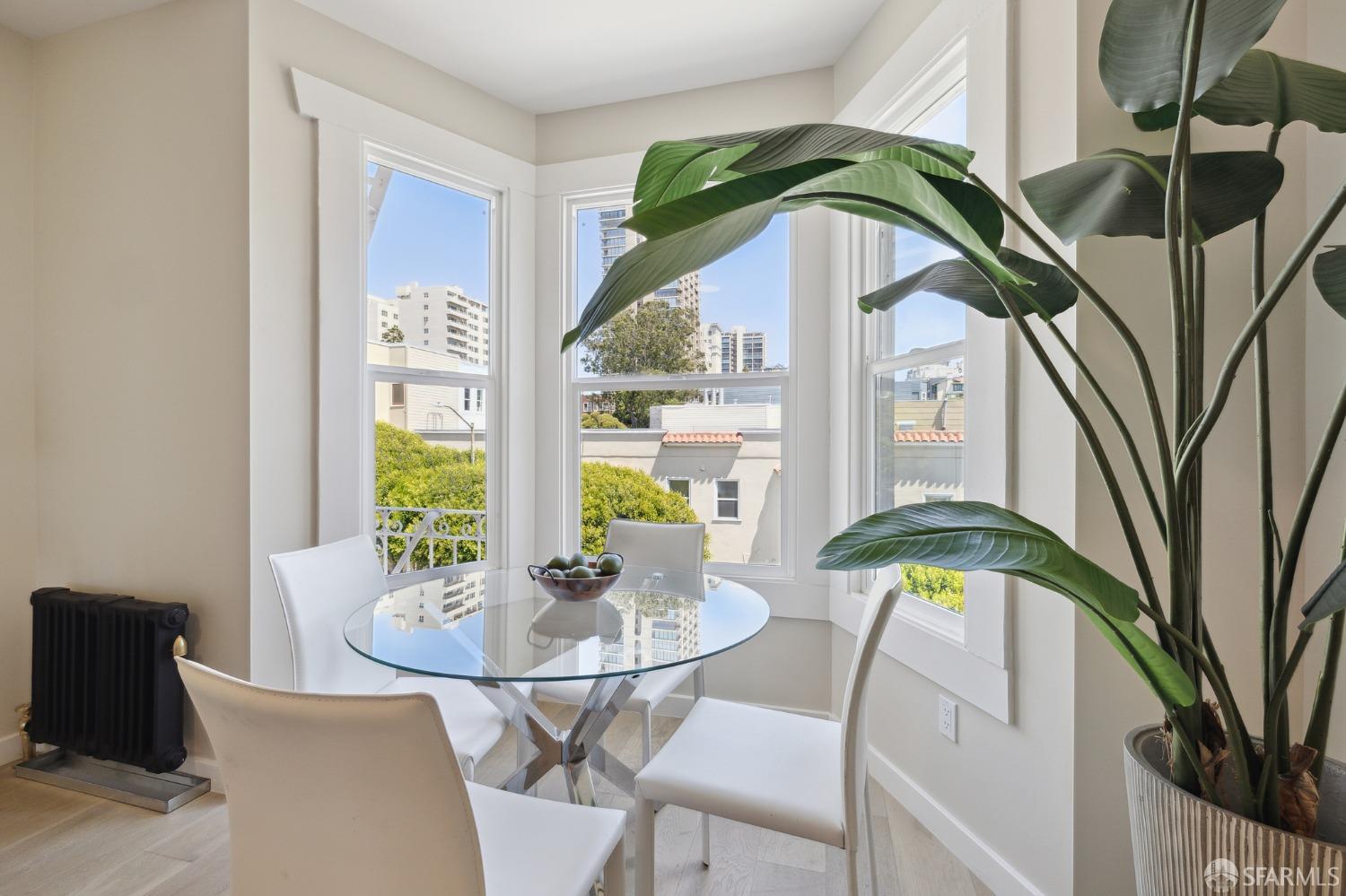 1811 Leavenworth Street # 2