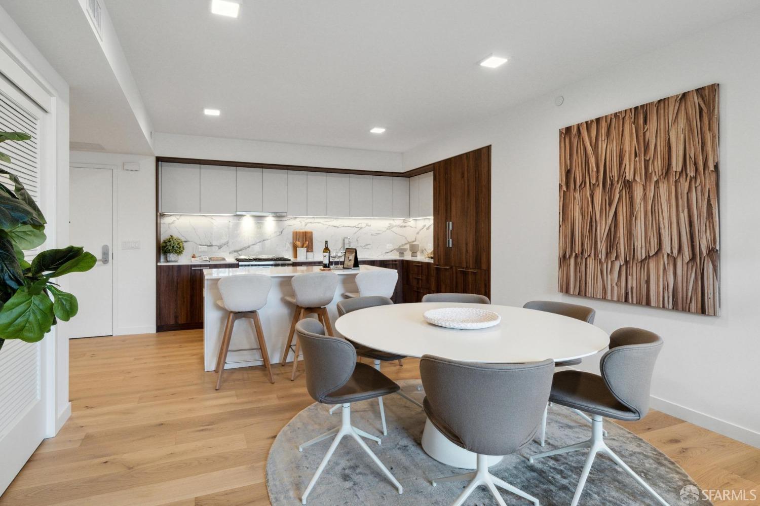 1580 Pacific Avenue # 208