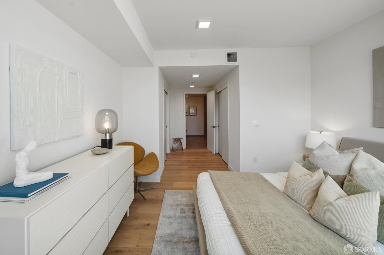 1580 Pacific Avenue # 208