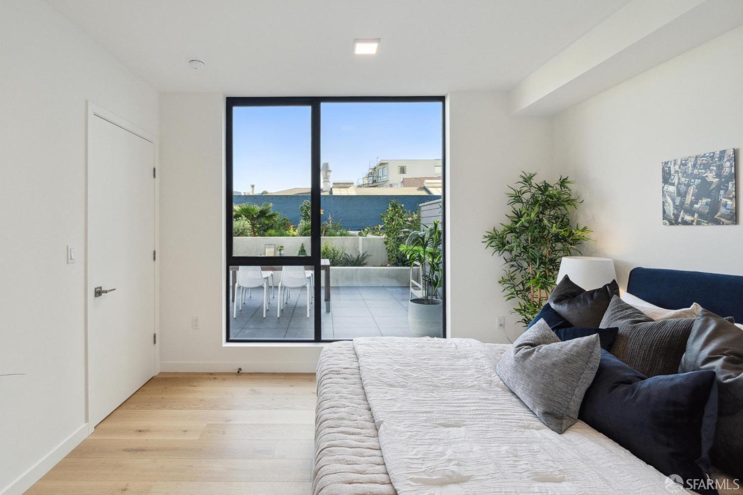 1580 Pacific Avenue # 208