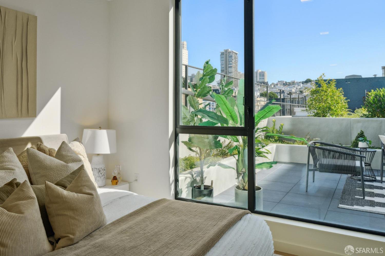 1580 Pacific Avenue # 208