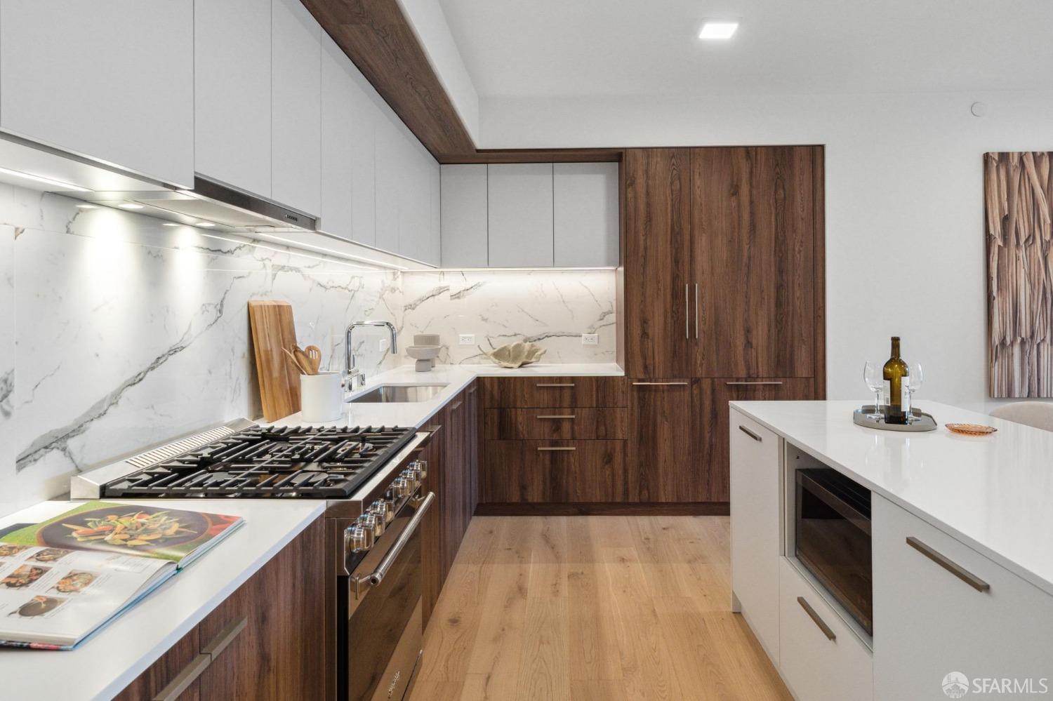 1580 Pacific Avenue # 208