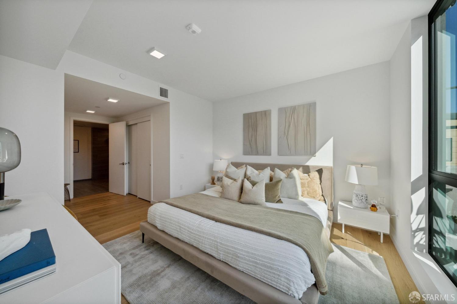 1580 Pacific Avenue # 208
