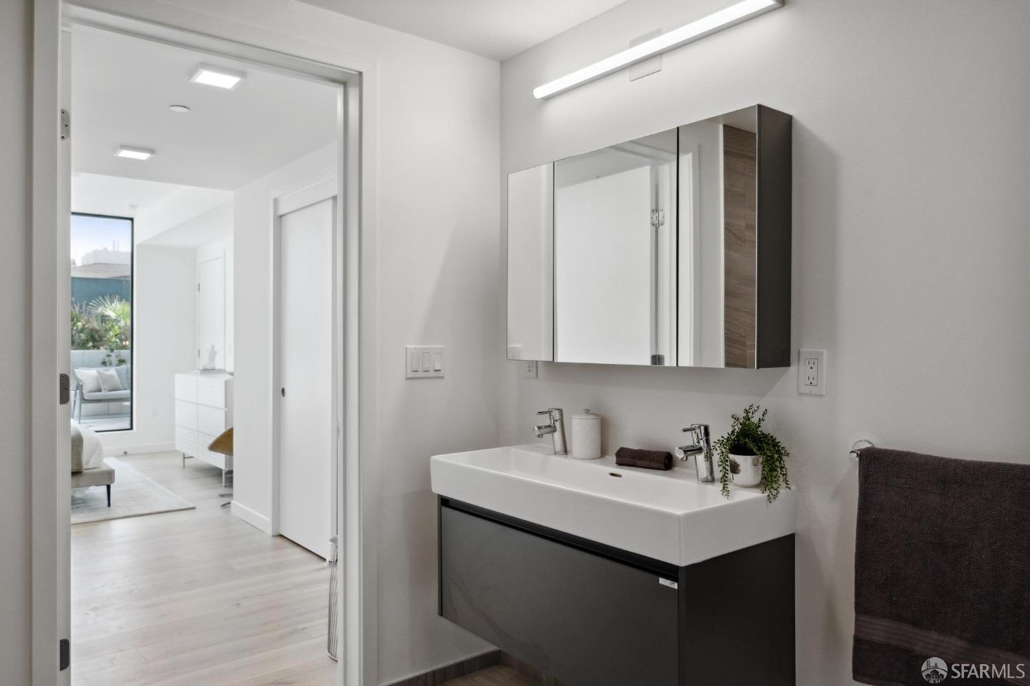 1580 Pacific Avenue # 208