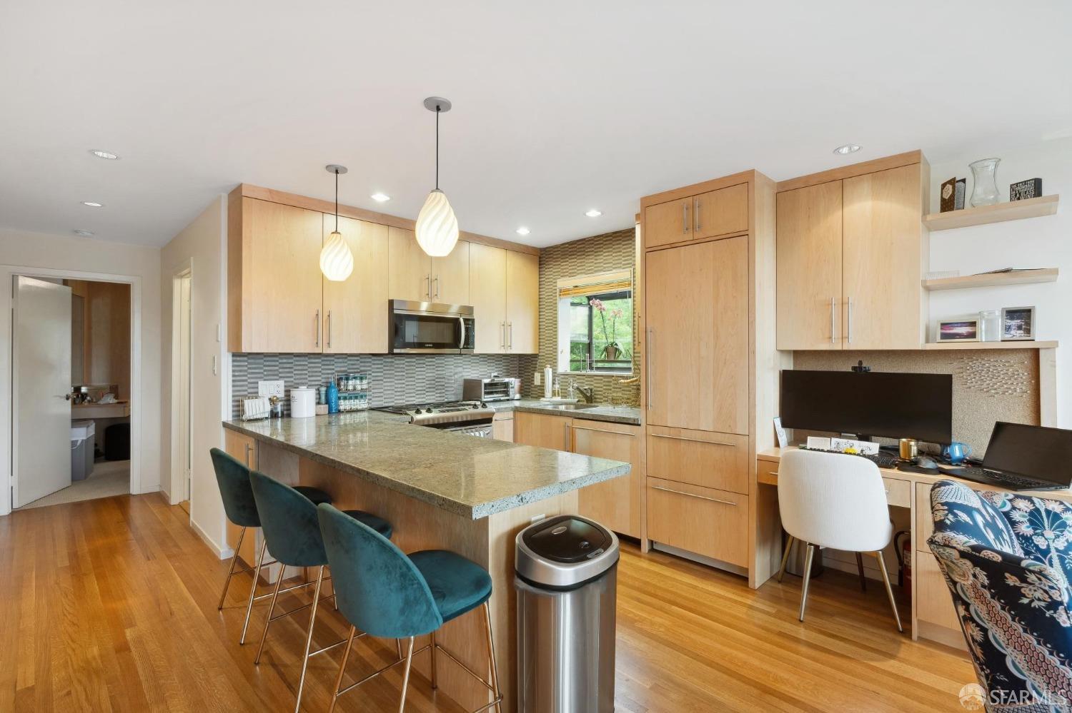 2295 Vallejo Street # 405