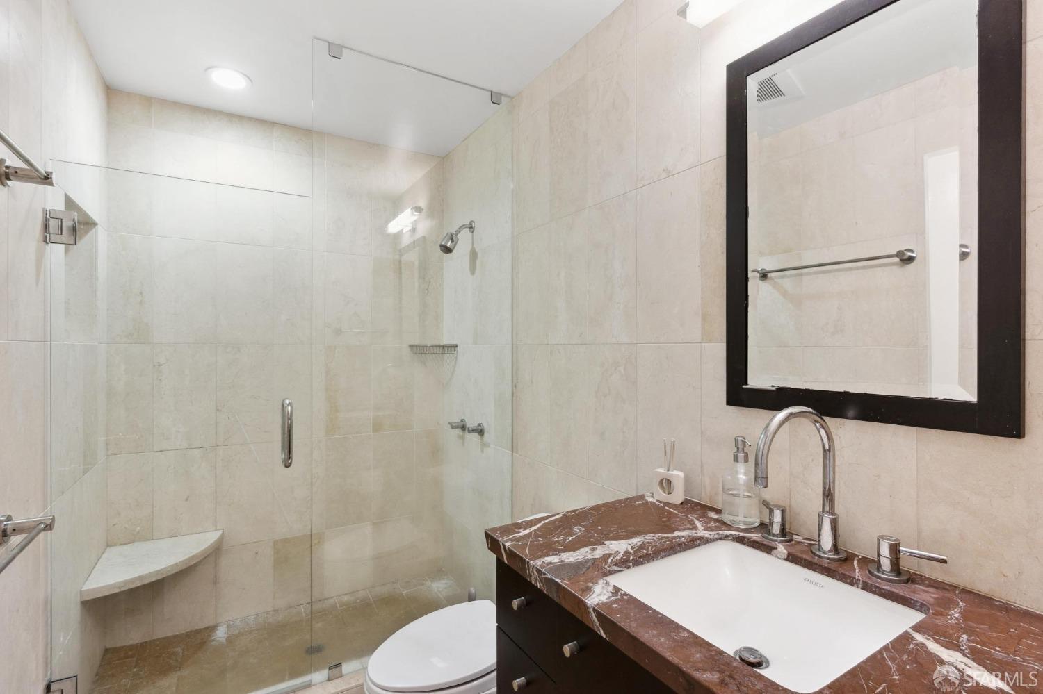 2295 Vallejo Street # 405