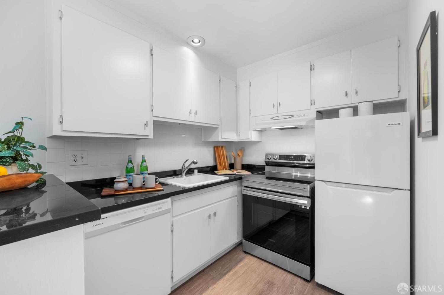 1817 California Street # 2C