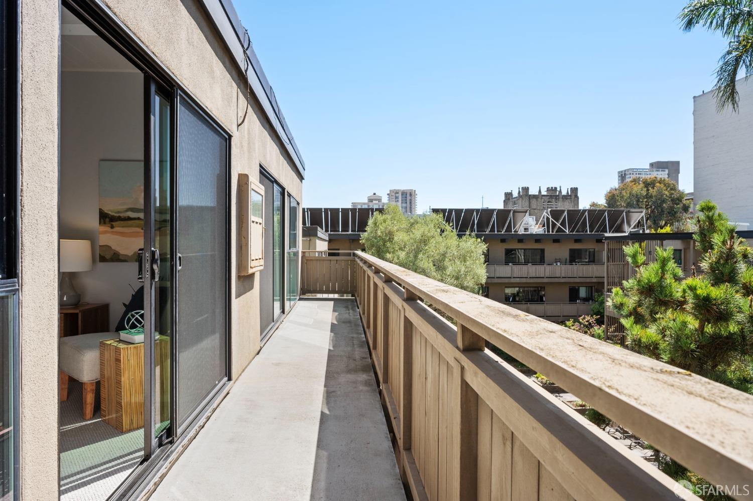 1817 California Street # 2C