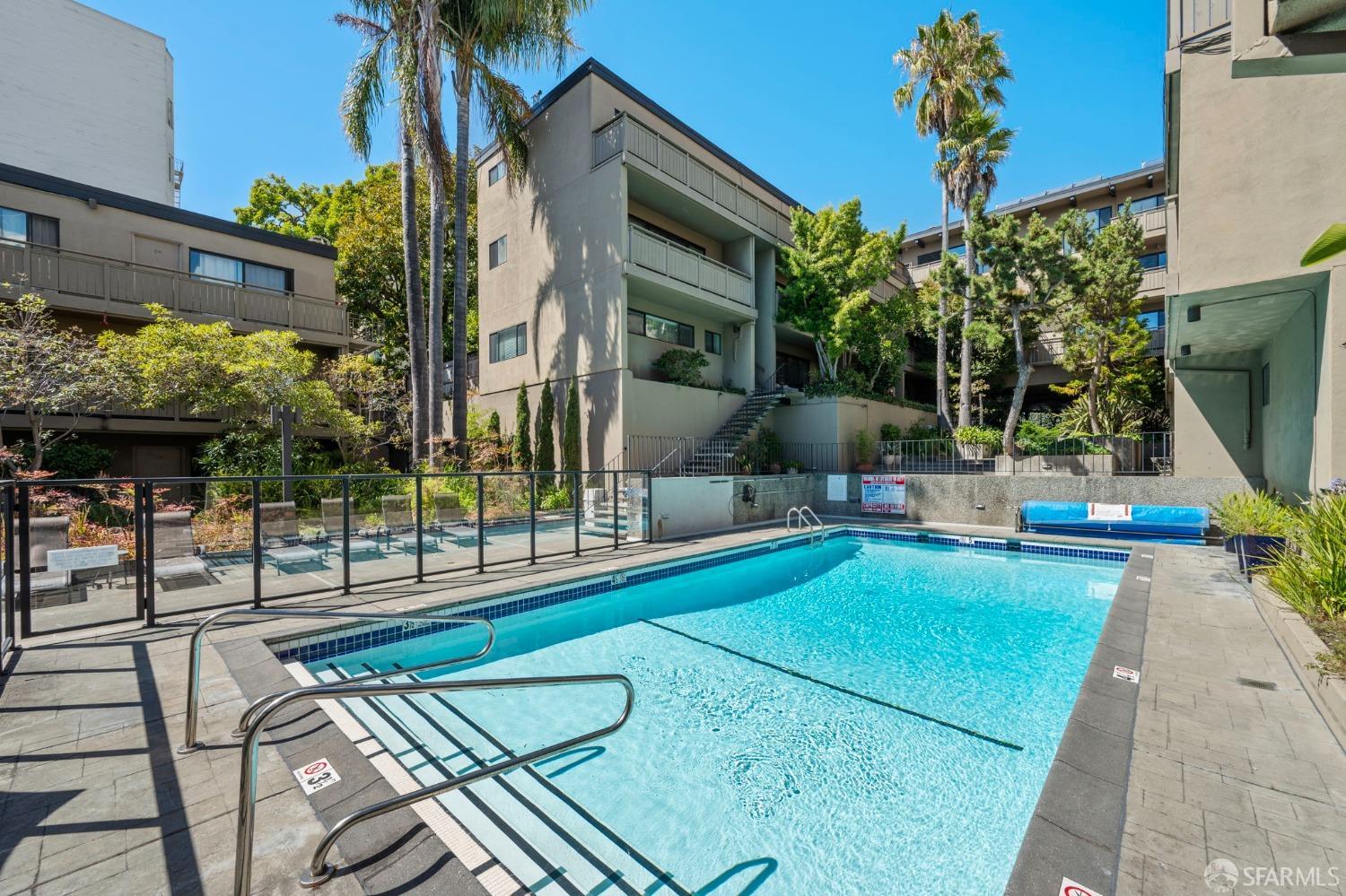 1817 California Street # 2C